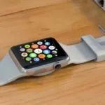 Apple Watch, arriva il brevetto per il caricatore integrato nel cinturino