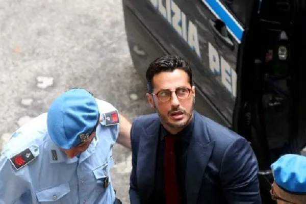 Fabrizio Corona news oggi: espulso dall’aula, il pm chiede 5 anni di carcere