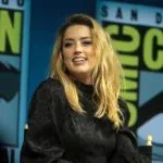 Amber Heard dovrà pagare un milione di dollari a Johnny Depp